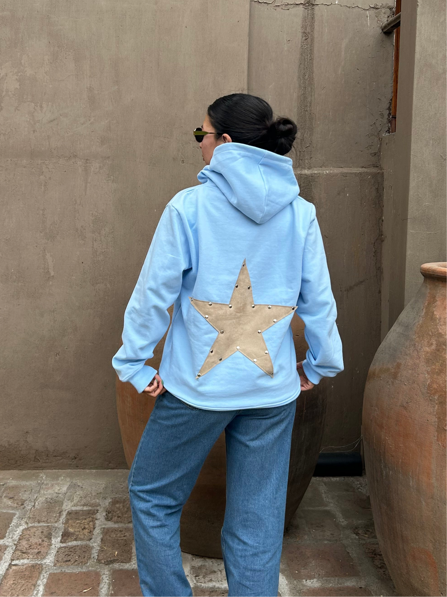 Poleron Star, Celeste