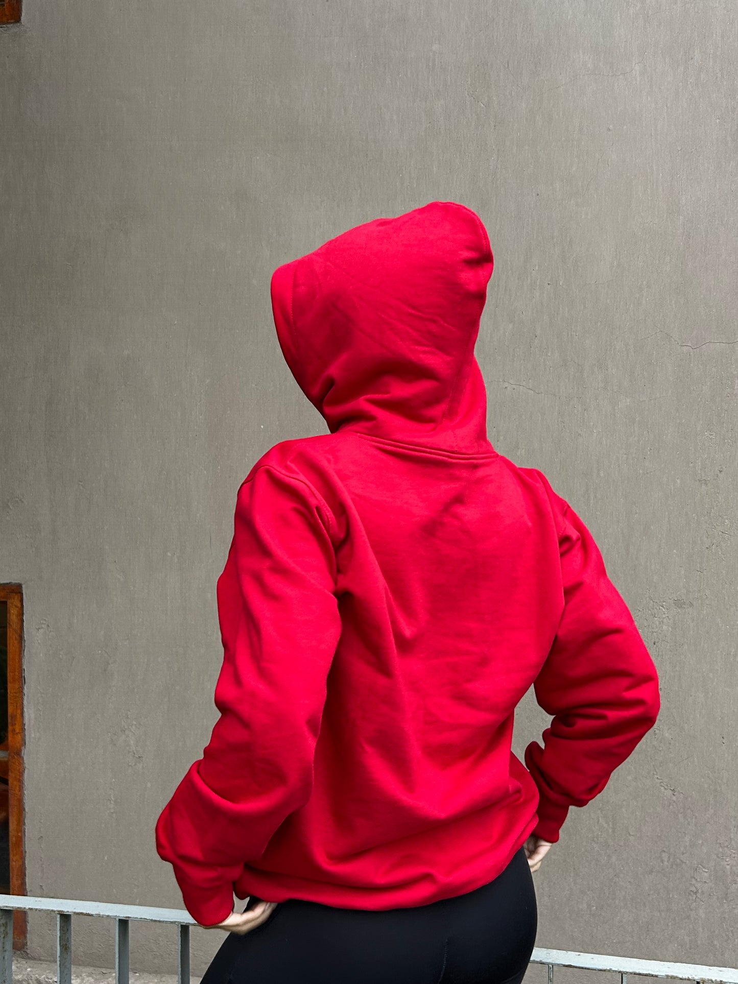 Poleron canguro rojo italiano