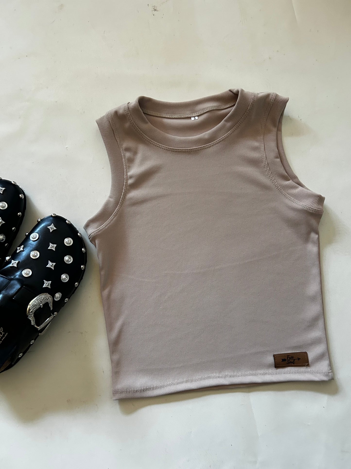Top canutillo beige