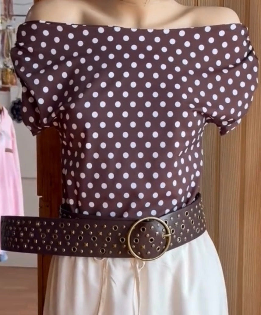 Polera cuello bote Lycra lunares café